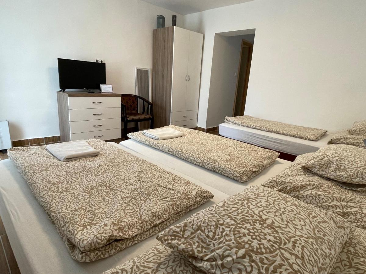 Freedom Apartman Apartment มูราฮาลอม ภายนอก รูปภาพ