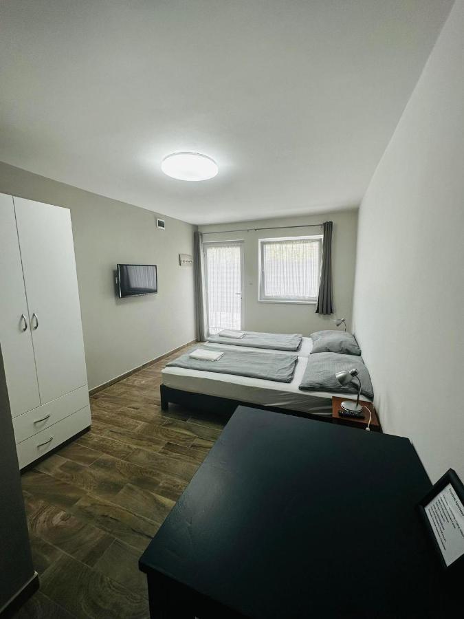 Freedom Apartman Apartment มูราฮาลอม ภายนอก รูปภาพ
